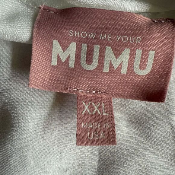 Show me your Mumu First Look Robe Size XXL - Picture 3 of 6